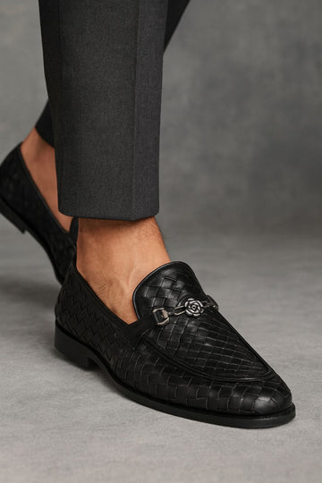 BLACK CHECKERED BRAIDED