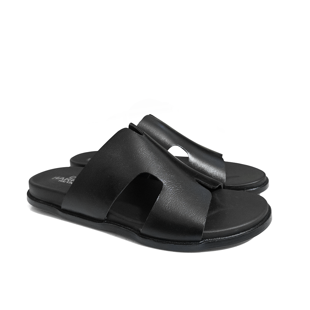 CLASSIC BLACK SLIPPERS