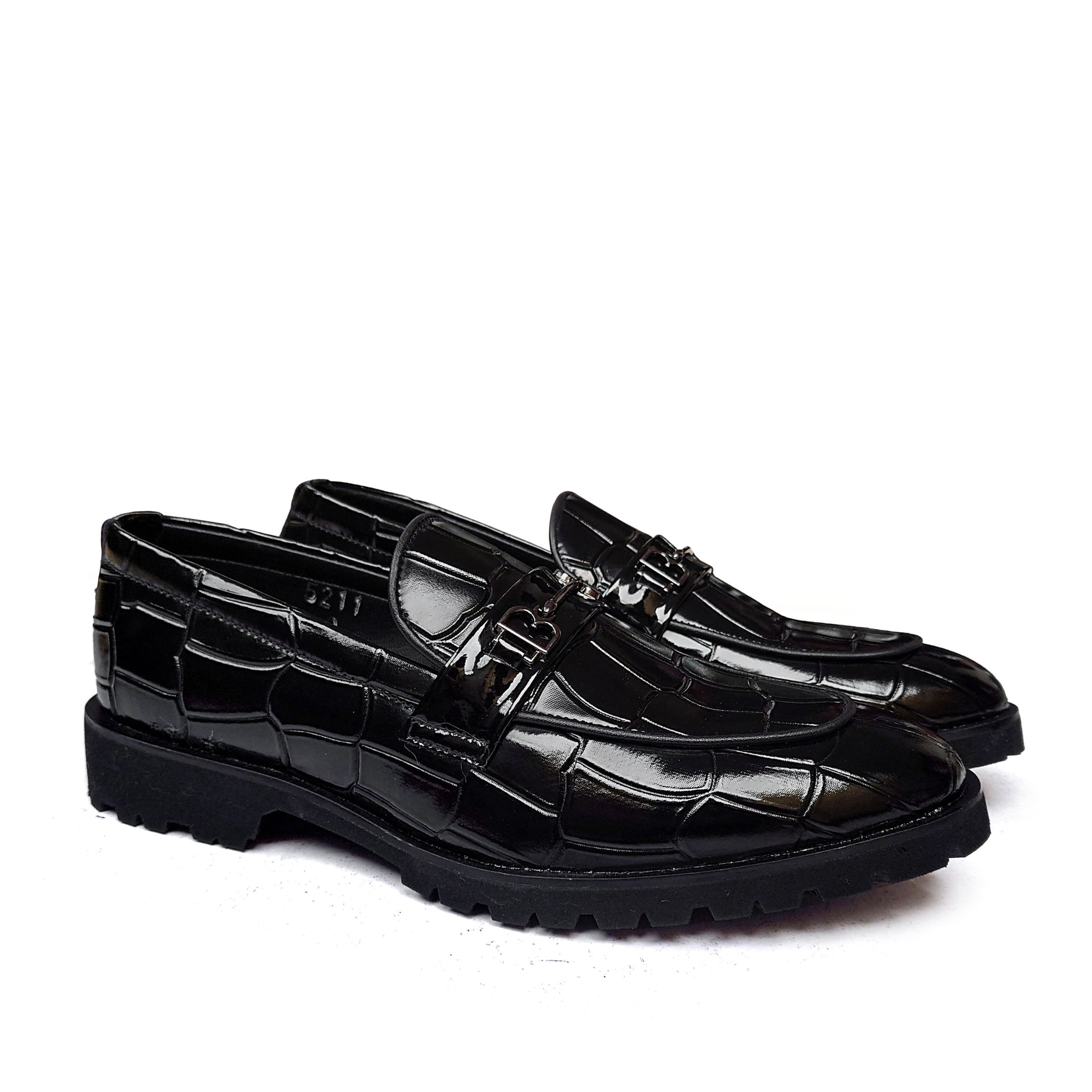 BLACK SHINY VIBRAM 5011