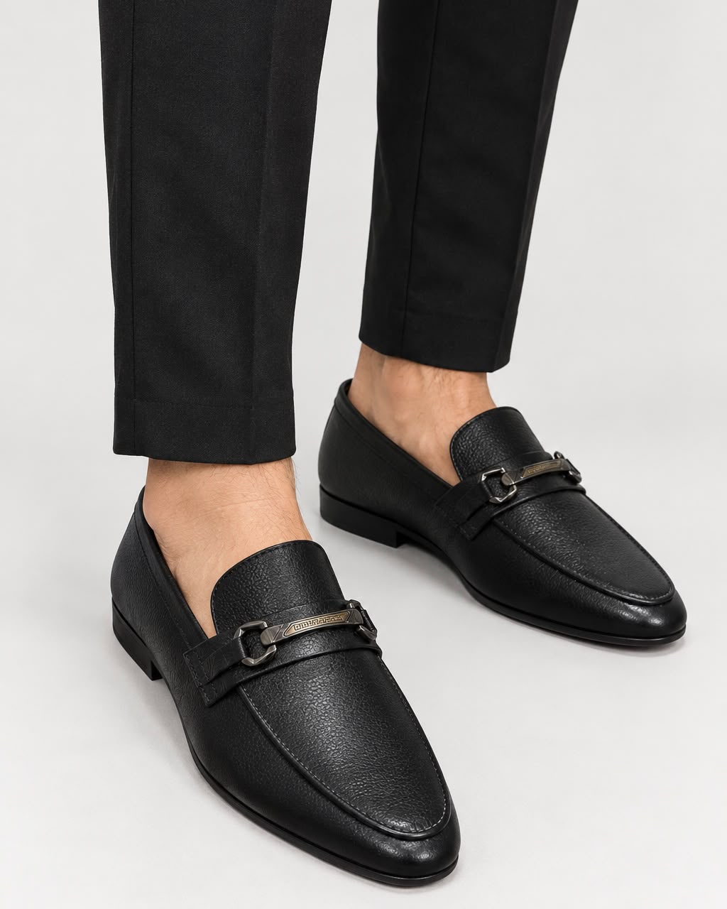 BLACK - 26812