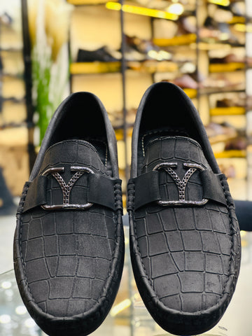 BLACK V LOAFERS