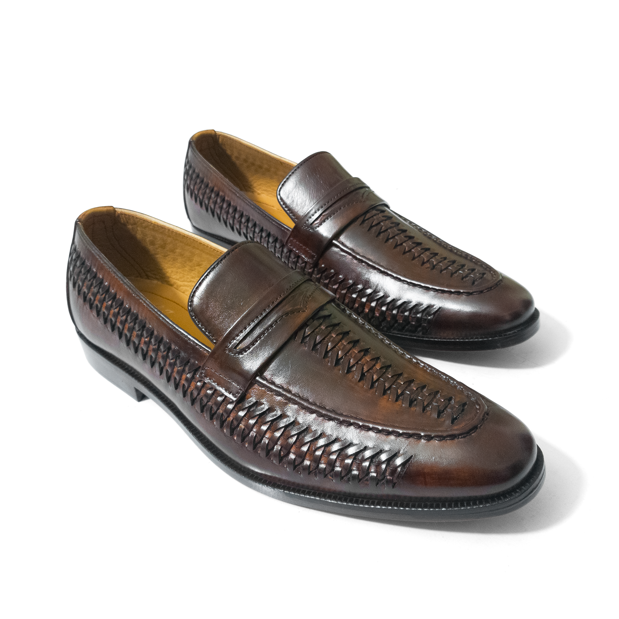 TWO-TONE BROGUE FORMALS