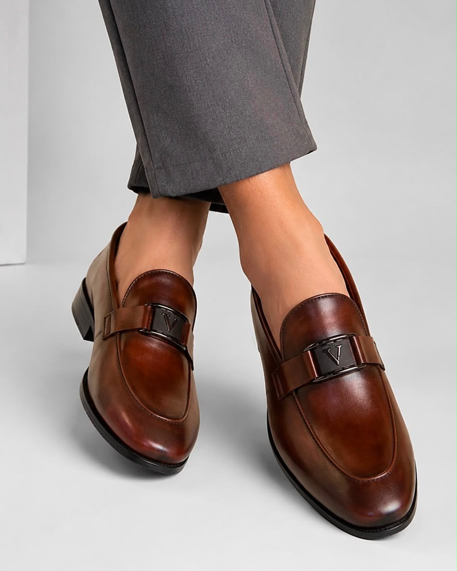 BROWN - VALOR