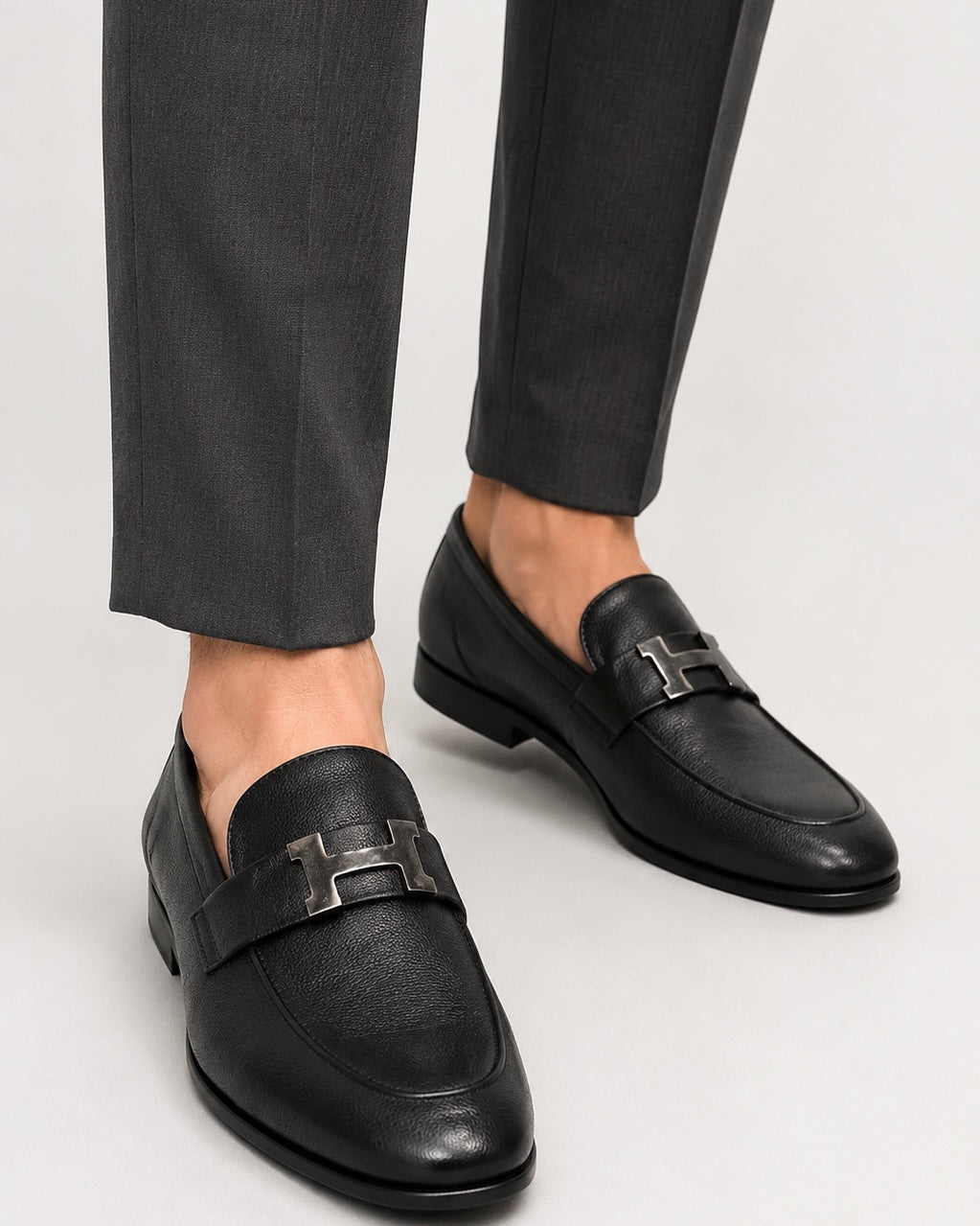 H- BLACK - 819