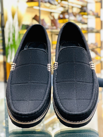 BLACK CHUNKY LOAFERS