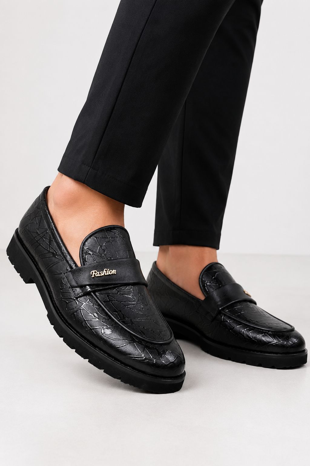 BLACK – ROVARO